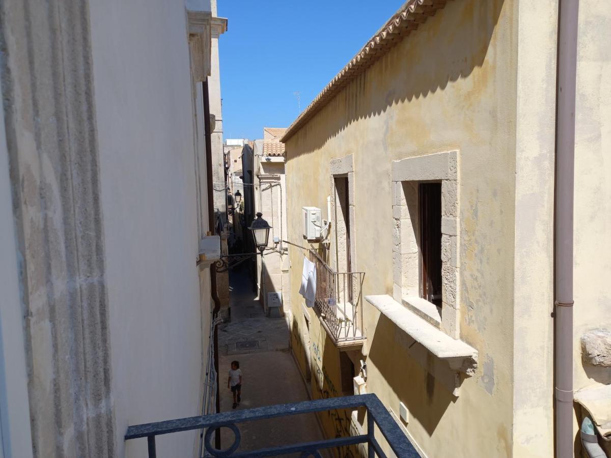 Lanterne Magiche Ortigia Suites Syracuse Exterior photo