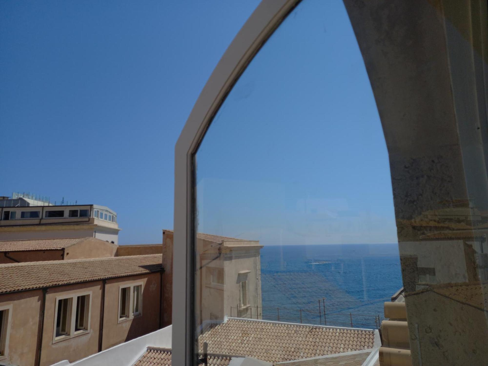 Lanterne Magiche Ortigia Suites Syracuse Exterior photo